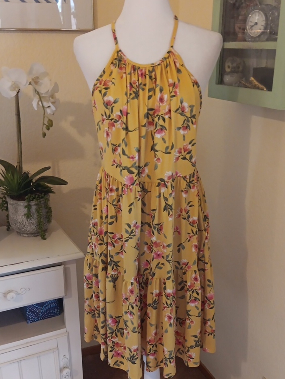 Perfect Peach Yellow Floral Dress. Summer. Floral.
